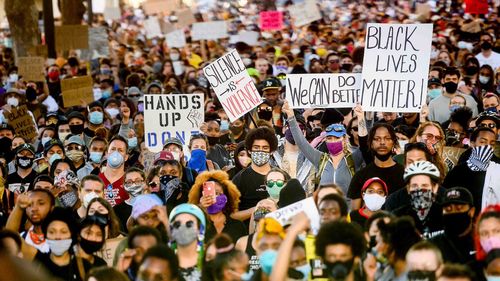 Proteste masive în SUA și Europa împotriva rasismului. Mii de oameni au manifestat în fața Casei Albe