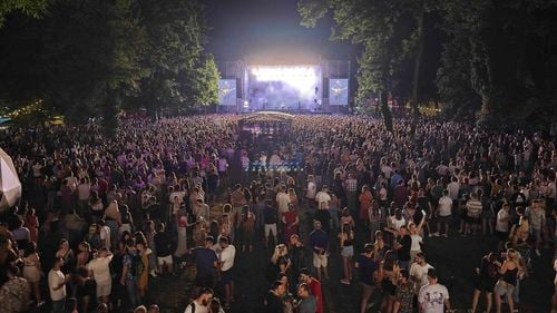 VIDEO Peste 30.000 de oameni la concertul lui James Arthur de la Flight Festival din Timișoara