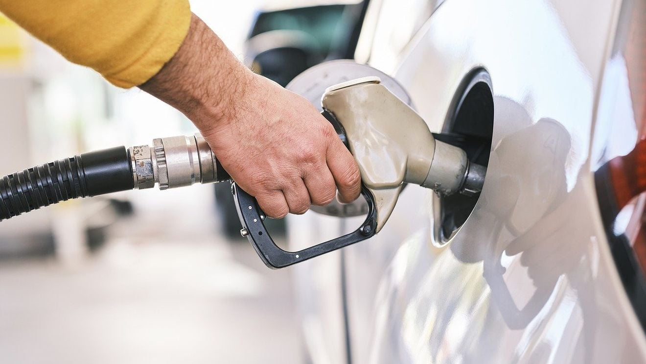 Marcel Ciolacu: Este clar că trebuie să venim cu o plafonare a prețurilor la carburanți