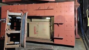 Fabrică de ţigări clandestină şi un TIR încărcat cu ţigări de contrabandă, la Fălticeni / Valoarea totată a bunurilor depăşeşte o jumătate de milion de euro