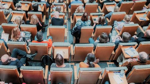 Universitatea din București cere ca un rector să poată avea maximum două mandate