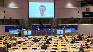 Directorul executiv AstraZeneca, sub tirul întrebărilor și criticilor în Parlamentul European: „Sunteți ca o bucată de săpun” / Oficial Pfizer: Avem nevoie de 100 de zile pentru un nou vaccin, plus perioada de aprobare