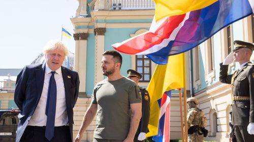 VIDEO Premierul britanic Boris Johnson, vizită surpriză la Kiev de Ziua Independenței Ucrainei și la șase luni de la începutul invaziei ruse