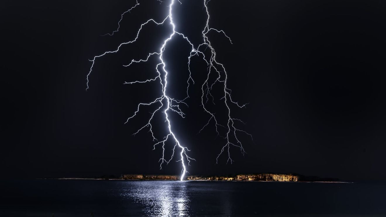 O grădină zoologică din Franţa lovită de fulger: Cel puţin 13 răniţi / Printre aceștia se află patru copii