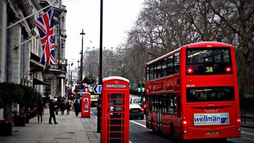 Pentru a consolida şcolile de stat, guvernul britanic impozitează şcolile private / Se estimează ca  1,6 miliarde de lire sterline să intre în  bugetul de stat