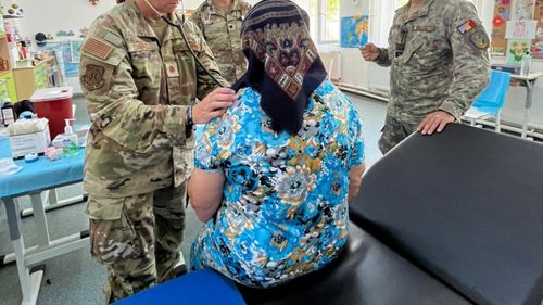 Medici militari americani au consultat gratuit locuitorii din Murighiol, Dunăvățu de Jos și Sfântu Gheorghe / Electrocardiograme, ecografii, monitorizarea tensiunii arteriale, teste de glicemie...
