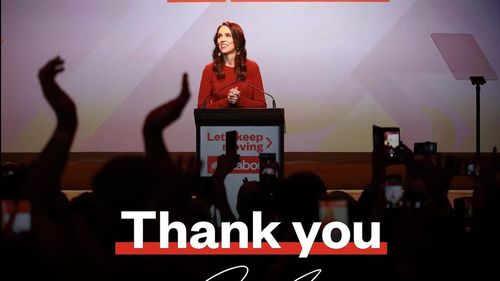 Prim-ministra Jacinda Ardern a câștigat zdrobitor alegerile parlamentare din Noua Zeelandă, partidul său putând forma singur guvernul