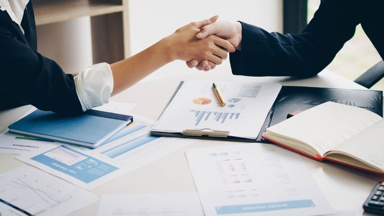 ANALIZĂ Vânzarea Profi către Mega Image este cea mai mare tranzacţie din România din acest an, peste vânzarea Enel către grecii de la PPC / Topul celor mai importante tranzacții din acest an