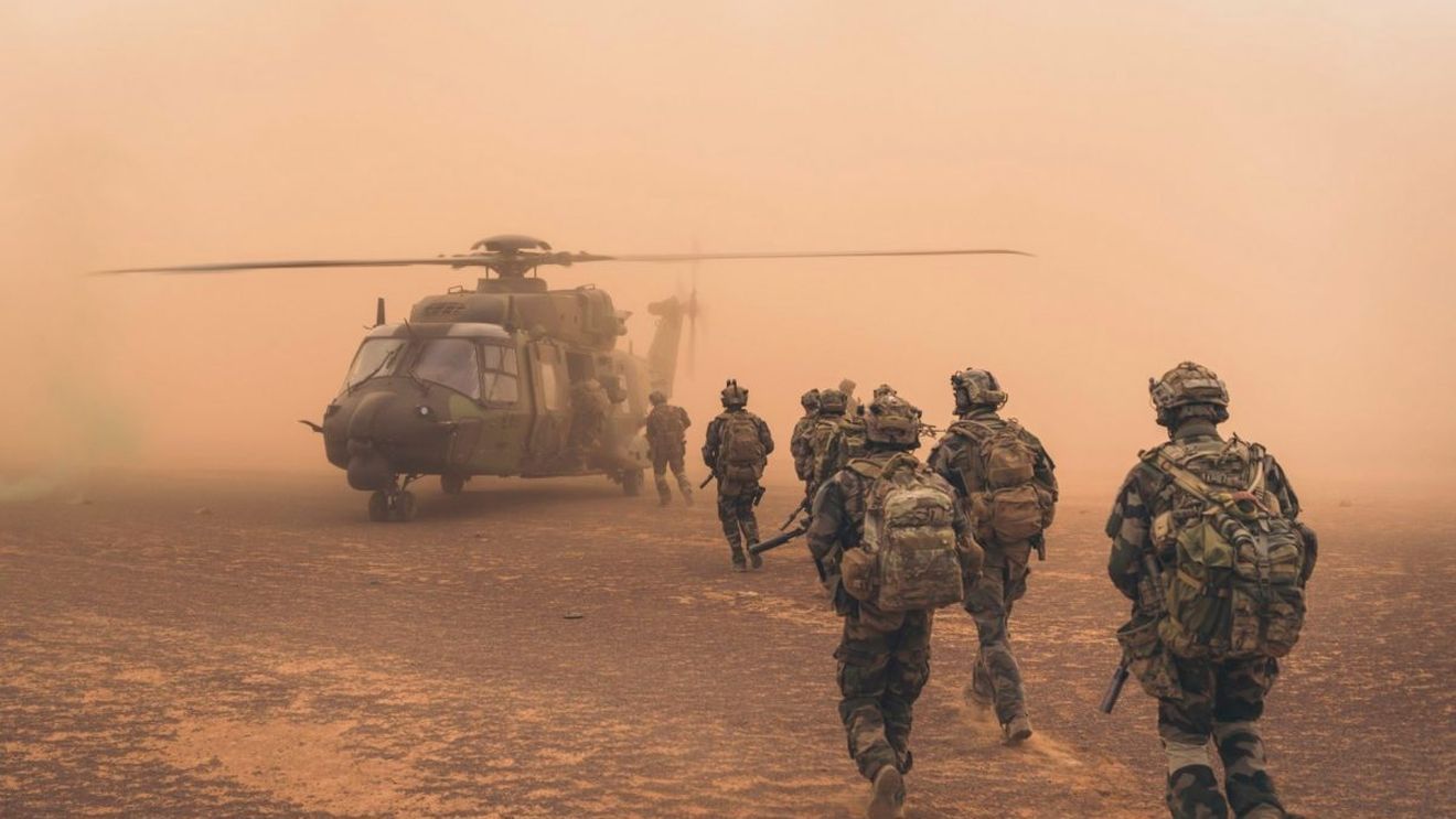 Franța își reorientează obiectivele militare pe măsură ce războiul se întoarce în Europa