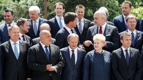 Liviu Dragnea îl acuză pe Klaus Iohannis că "a stat la masă cu Kosovo", un stat nerecunoscut de România