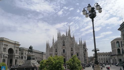 FOTO Reportaj, la plimbare prin cel mai bogat oraș al Italiei, centru de cultură și capitală a modei și o scurtă lecție de urbanism pe care am primit-o la Milano