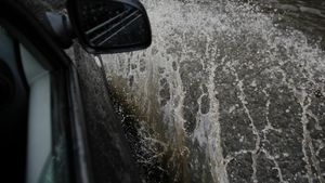 Cod portocaliu în localităţi din judeţele Constanţa şi Tulcea, joi seara / Se anunță averse torenţiale şi grindină