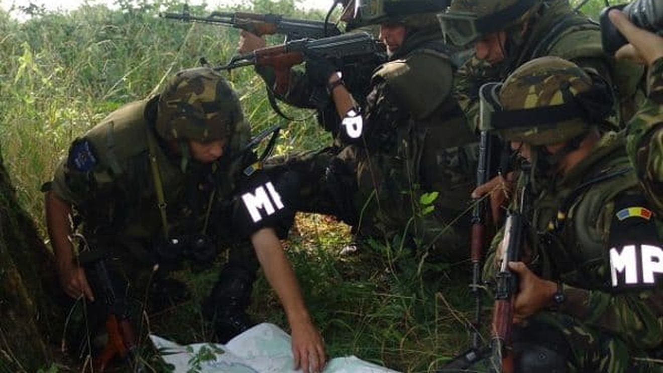 DOCUMENT Noua strategie militară a României, discutată miercuri de Guvern. Proiectul prevede reintroducerea serviciului de militar voluntar în termen