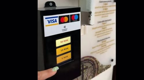 La o biserică din Braşov poţi dona la „cutia milei” direct la POS / Se pot dona sume fixe: 5, 10 și 50 de lei