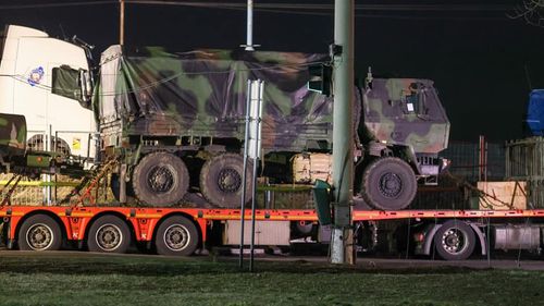 FOTO VIDEO Convoaiele cu tehnică militară SUA sunt în drum spre Mihail Kogălniceanu, anunță MApN