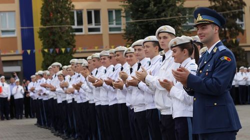 Majoritatea elevilor admiși la Colegiul Național Militar ‘Mihai Viteazul’ Alba Iulia sunt fete / Din 2017, fetele nu mai concurează pe un număr fix de locuri