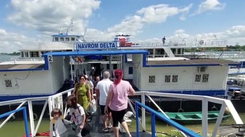 Transportul pe Dunăre cu bacul Navrom între satul IC Brătianu din judeţul Tulcea şi municipiul Galaţi  va fi limitat