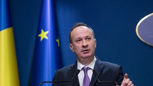 Bani blocați ilegal pe mii de carduri educaționale, în a doua săptămână de școală – reclamă părinții elevilor păgubiți / Adrian Câciu, ministrul fondurilor europene: Vom da o circulară pentru a debloca banii cât mai repede