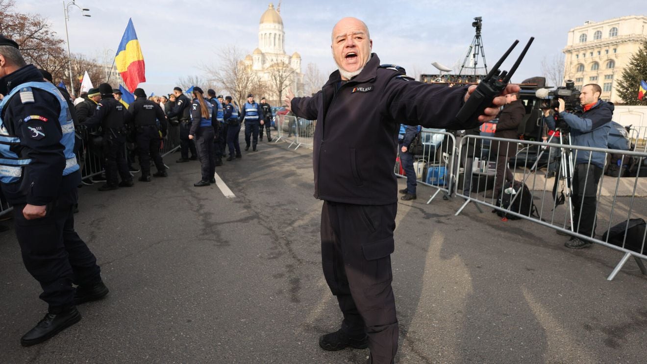 VIDEO Marius Velicu, colonelul cunoscut pentru coordonarea dispozitivului de jandarmi la protestele din Piața Victoriei, este noul șef al Jandarmeriei Constanța