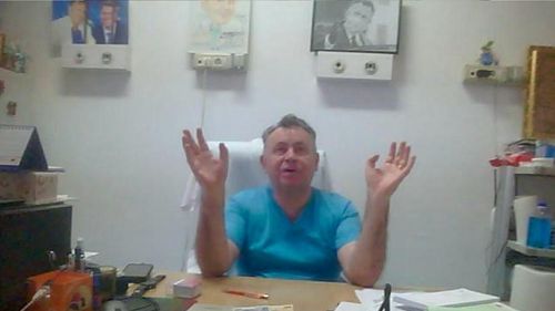 FOTO Primele imagini cu Nelu Tătaru în cabinet cu diverse sume de bani pe birou