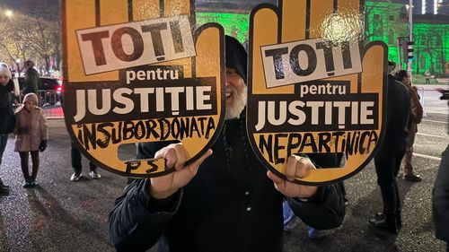 Cinema Arta din Cluj va proiecta documentarul Recorder care a scos în stradă zeci de mii de români