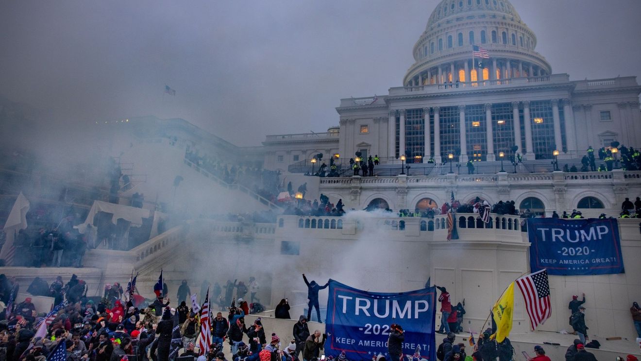 ”Omul cu coarne” de la asaltul asupra Capitolului anunță că va candida la Congres/ Jacob Chansley este membru QAnon, vrea să reprezinte Arizona și a făcut doi ani de închisoare pentru violențele din 6 ianuarie