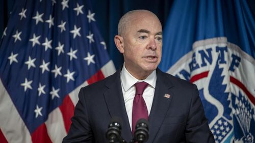 Republicanii îl pun sub acuzare pe secretarul pentru Securitate Internă al lui Joe Biden