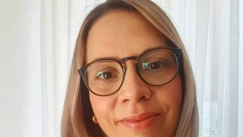 INTERVIU Cum ajunge victima unui viol să se întoarcă la abuzator? Dr Anca Panfil, psihiatru specializat în psihotraumă: Când se întâmplă ceva groaznic, e mult mai ușor să gândim “E vina mea” / Cum să-ți crești copilul pentru a nu deveni victima unui agresor sexual