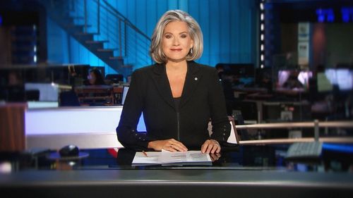 VIDEO O prezentatoare de ştiri din Canada a fost dată afară după ce a decis să nu-şi mai vopsească părul şi să apară pe post căruntă/ Lisa LaFlamme lucra la televiziunea canadiană de 35 de ani