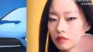 Mercedes-Benz și-a retras o reclamă de pe Weibo, considerat „Twitter-ul chinezesc”, cu o femeie model machiată după stereotipul ochilor „mici”