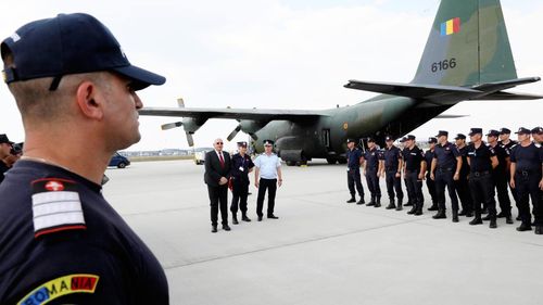 Forţele Aeriene Române, misiune de transport pentru pompierii trimiși în Corsica, Franţa