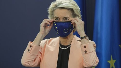 BREAKING Comisia Europeană propune suspendarea zborurilor din sudul Africii, din cauza noii variante a coronavirusului / UPDATE Germania și Italia au impus restricții pentru călătorii din regiune, Franța a suspendat de urgență sosirile din Africa australă