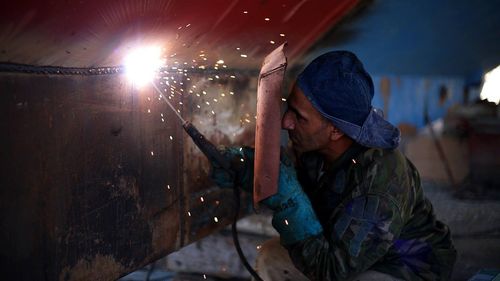 România, singura țară din regiune unde industria nu a revenit la nivelurile pre-pandemice