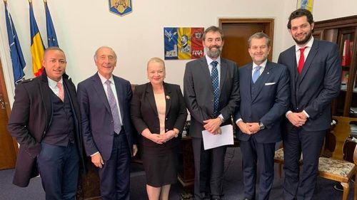 A început lupta în PSD: Secretarul de stat Rodica Nassar o atacă pe Sorina Pintea cu o aluzie la rochia Valentino și un mesaj de mulțumire pentru două asociații care ”salvează viețile a sute de copii”