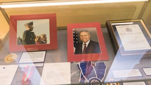 Fostul secretar de stat american Colin Powell a murit în urma complicațiilor cauzate de COVID