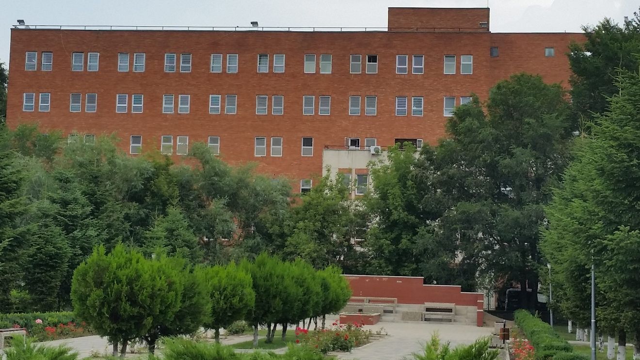 Botoșani: Managerul Spitalului Municipal Dorohai a demisionat din funcție, acuzând presiuni politice. Liderul PNL al organizației județene, Costel Șoptică, l-a acuzat de „erori consecutive în actul de management”
