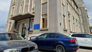 Una dintre inculpatele din mega-dosarul șpăgilor în Portul Constanța a recunoscut că a mituit ofițerul sub acoperire pentru un post în CN APMC / Femeia a încheiat acord de recunoaștere cu procurorii