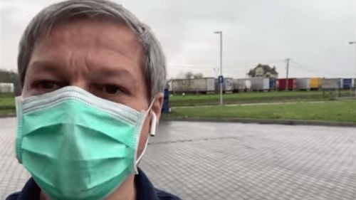 Dacian Cioloș, critici dure pentru ”inconștienții” și ”iresponsabilii” care pun sub semnul întrebării pandemia: Cheloo de la Paraziții, Viorel Cataramă și parlamentarii PSD care fac scandal prin șaormerii nu sunt exemple demne de urmat
