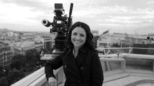 Julia Louis-Dreyfus, cunoscută pentru rolul Elaine din Seinfeld, spune că diagnosticul de cancer la sân din 2017 a dus la schimbarea priorităților/ "Cred că atunci când ești mai tânăr, există un fel de aroganță a tinereții"