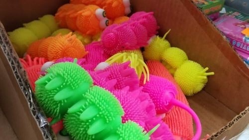 Peste 400 de comercianți de jucării din România, amendați cu peste 2 milioane de lei de Protecția Consumatorului, înaintea sărbătorilor de iarnă