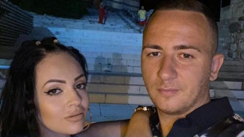 Liberalul care a postat imaginea photoshopata a viceprimarului Flavia Boghiu cu ochiul învinețit demisionează din partid, dar numai până „la clarificarea acestei situații”