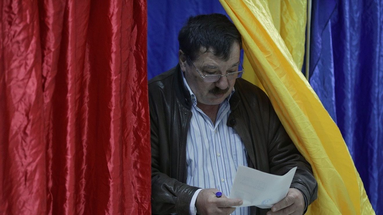 Puțin peste 8,6 milioane de români au votat în țară. Prezență finală de 47,66%. Ritmul de vot a încetinit serios în ultimele ore