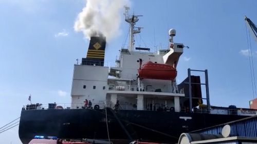 Un incendiu a izbucnit la o navă aflată la reparat în Portul Midia - surse