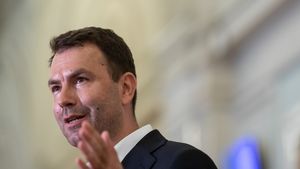 Drulă: Am venit la Cluj ca să fluier în biserică. Emil Boc minte cu neruşinare, este incompetent