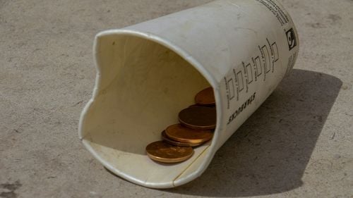 Rata de deprivare materială şi socială severă în rândul tinerilor din România, cea mai mare din UE / Mai mult de o treime dintre românii cu vârste între 15 și 29 de ani se află în risc de sărăcie și excluziune socială