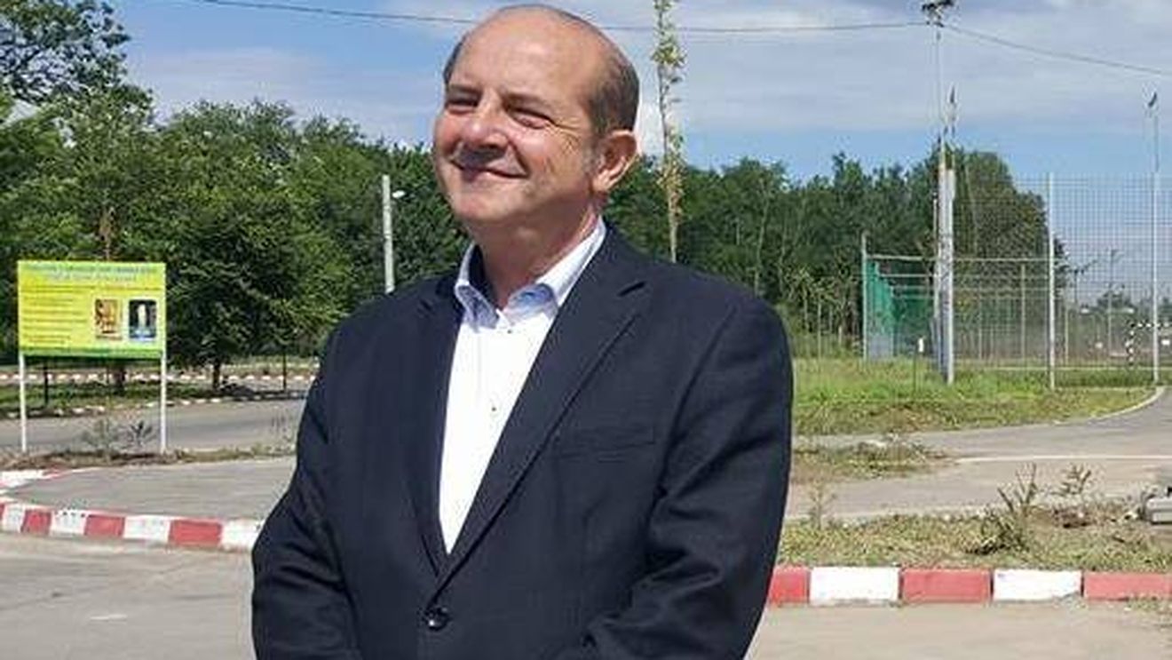 „Mortul lui Dragnea” acuză: Primarul Alexandriei, Victor Drăgușin, aplică rețeta angajărilor fictive cu finii săi