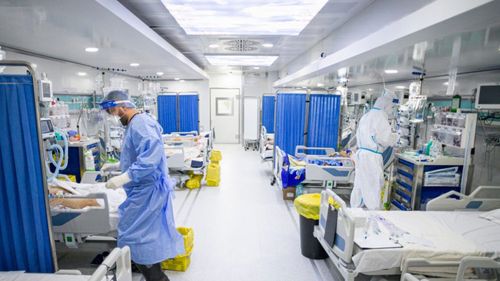 1.203 pacienți internați la ATI, printre care 10 minori/ 1.096 de cazuri COVID raportate în ultimele 24 de ore, din 15.525 teste