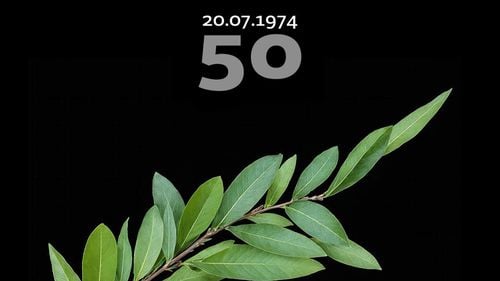 Grecii în doliu, turcii sărbătoresc, insula Cipru marchează 50 de ani de la scindare