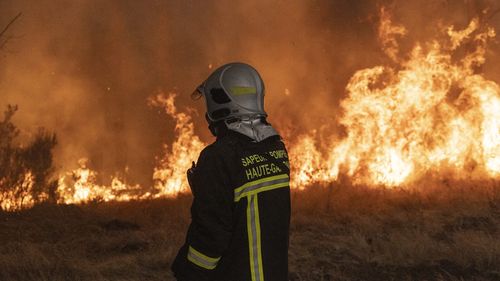 Ministrul francez de Finanțe: Incendiile, o „lovitură de tunet” pentru economia din regiune