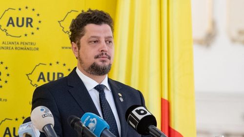 UPDATE Claudiu Târziu (AUR) acuză o operațiune de intimidare la prima oră a dimineții: „Trei jandarmi erau cât pe ce să spargă ușa apartamentului meu ca să ne înmâneze două amenzi pentru nepurtarea măștii la un eveniment” / Reacția Jandarmeriei